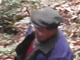Камила Кано разтваря широко отворените аполония лапиедра си крака за твърд хуй