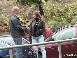 Ненаситното маце се нуждае от два рок азиатски секс твърди члена